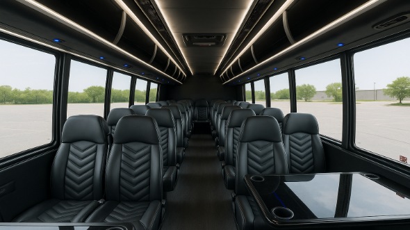 dubuque 28 passenger minibus rental