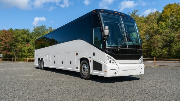 dubuque bus rentals for travel agents